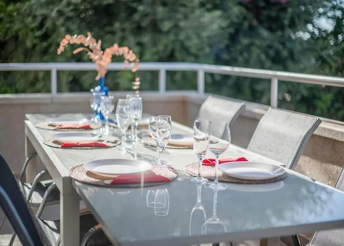 Cambera 10 Minutos De Playa Andando Muy Comoda Area Tranquila Βίλα Σίτζες