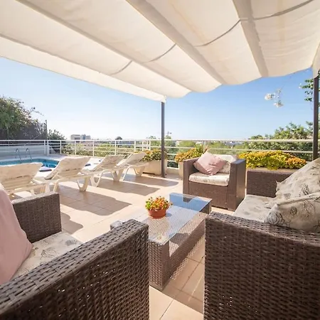 别墅 Cambera 10 Minutos De Playa Andando Muy Comoda Area Tranquila 锡切斯