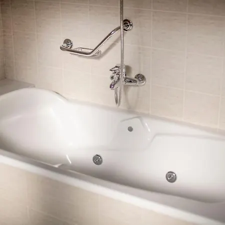 Cambera 10 Minutos De Playa Andando Muy Comoda Area Tranquila * סיטגס