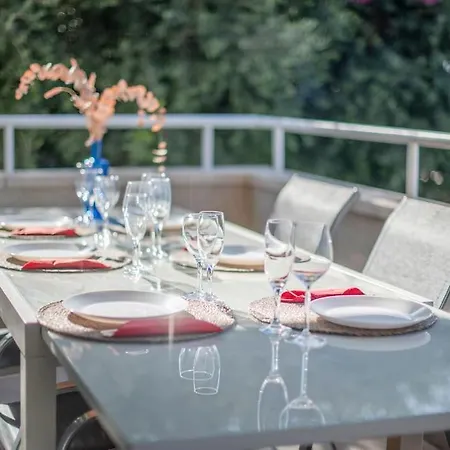 Cambera 10 Minutos De Playa Andando Muy Comoda Area Tranquila וילה סיטגס