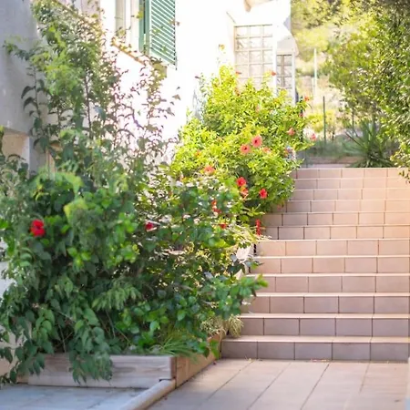 וילה Cambera 10 Minutos De Playa Andando Muy Comoda Area Tranquila