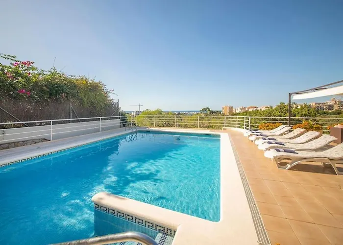 Villa Cambera 10 Minutos De Playa Andando Muy Comoda Area Tranquila Sitges