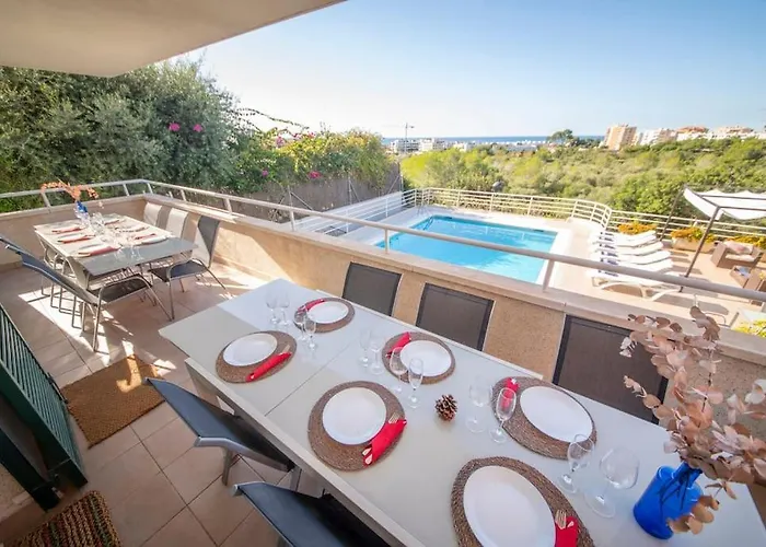 Villa Cambera 10 Minutos De Playa Andando Muy Comoda Area Tranquila Sitges